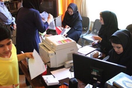 دریافت پول اضافی در مدارس تخلف است