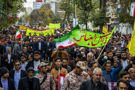 خروش یک‍‍پارچه مردم استان اردبیل در راهپیمایی یوم‌الله ۱۳ آبان