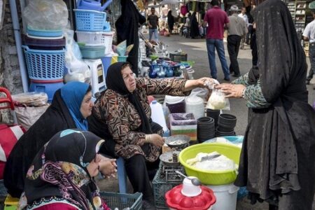 بازارچه محصولات مشاغل خانگی بانوان دو روز در هفته دایر است