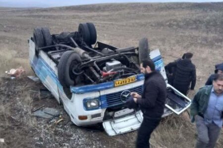 واژگونی مینی‌بوس در جاده اردبیل – مشکین‌شهر