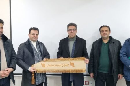 واحد اشجع باتری اردبیل نشان “پهلوان تولید و اشتغال” گرفت