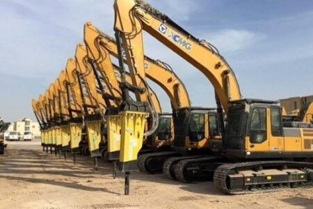 تهیه حدود ۳ هزار ماشین‌آلات راهداری برای کشور در دستور کار است