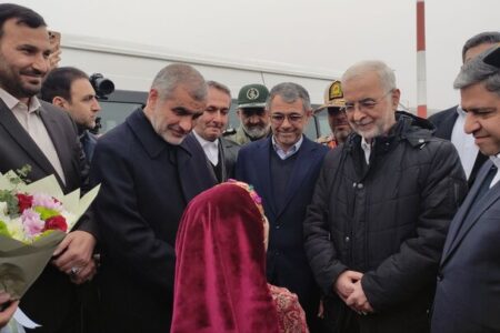 وزیر کشور وارد اردبیل شد