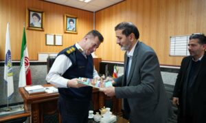 تقدیر شهردار اردبیل از پلیس راهنمایی و رانندگی به‌دلیل همکاری در خدمات زمستانی و اقدامات ترافیکی