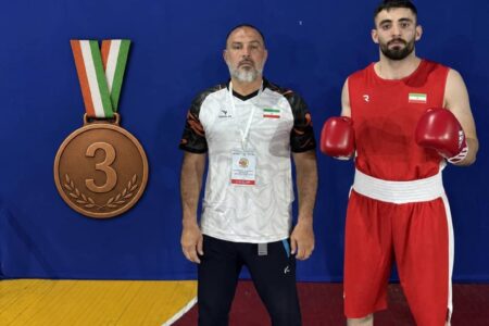 هادی محمدنژاد به مدال برنز رقابت‌های بین‌المللی بوکس ایروان دست یافت